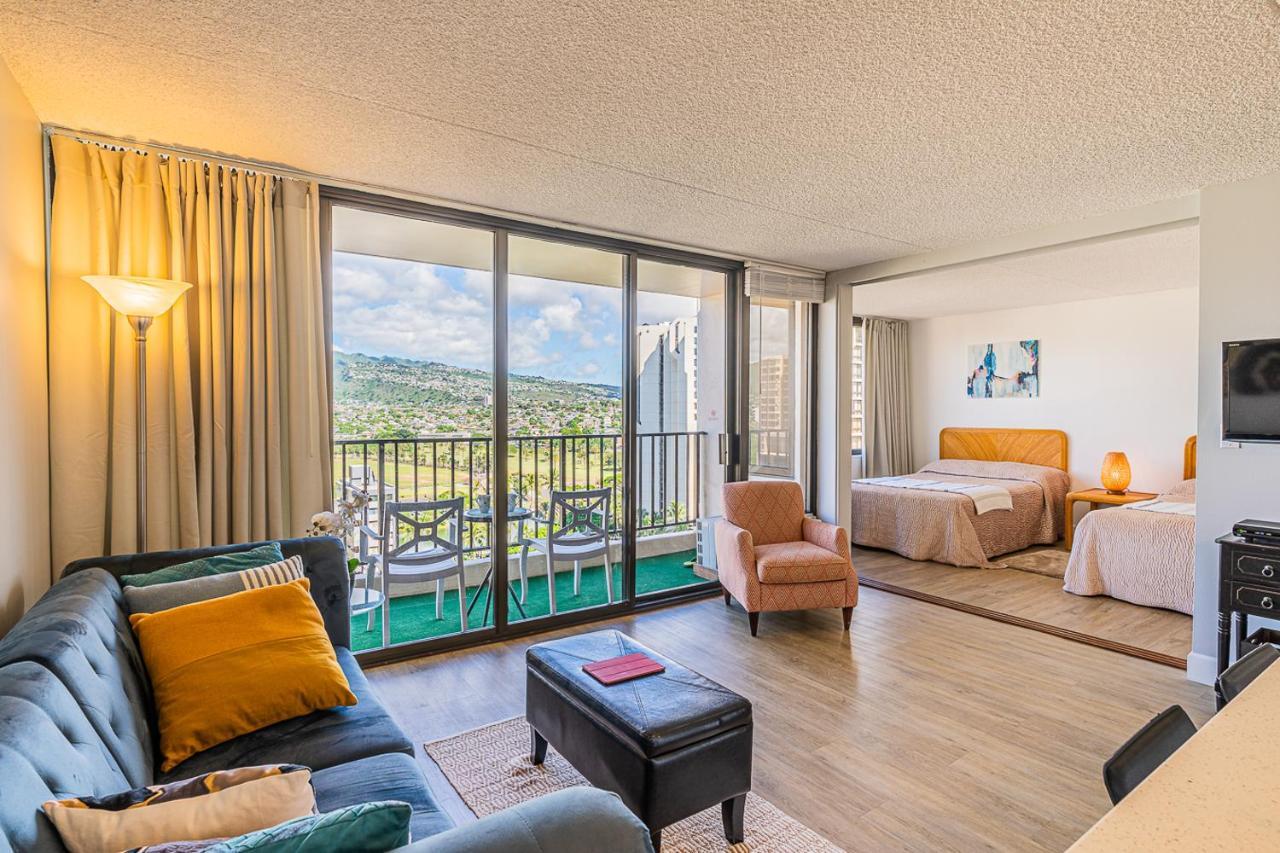 Free Parking, Pool, Sauna, Spa, Wifi, Bbq, Ac - Waikiki Banyan Honolulu Dış mekan fotoğraf