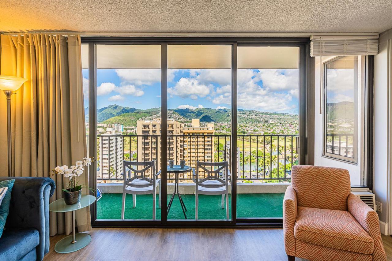 Free Parking, Pool, Sauna, Spa, Wifi, Bbq, Ac - Waikiki Banyan Honolulu Dış mekan fotoğraf