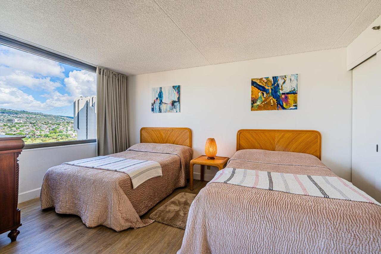 Free Parking, Pool, Sauna, Spa, Wifi, Bbq, Ac - Waikiki Banyan Honolulu Dış mekan fotoğraf